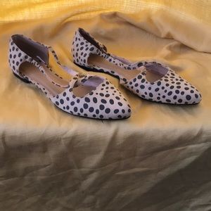 Cute leopard print flats!